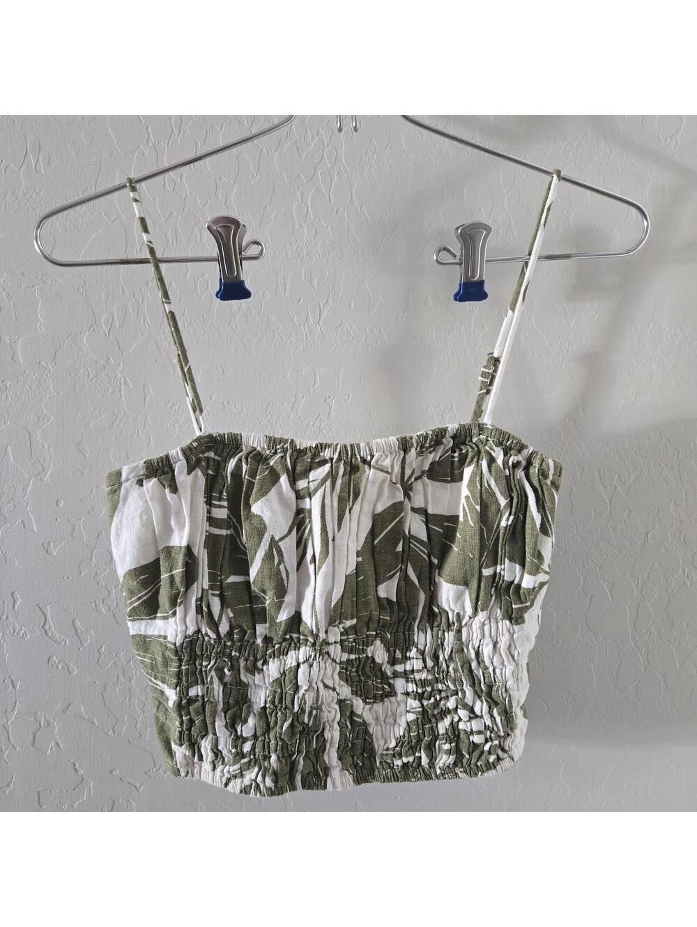 Abercrombie & Fitch Adjustable Smocked Tropical Leaf Crop Top Cami Small EUC